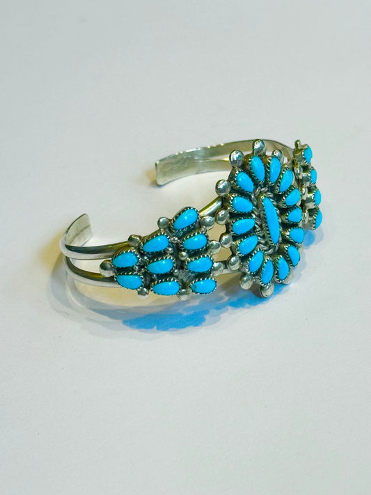 Small cluster turquoise bracelet