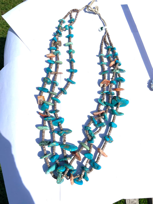 Vintage Santo Domingo necklace long