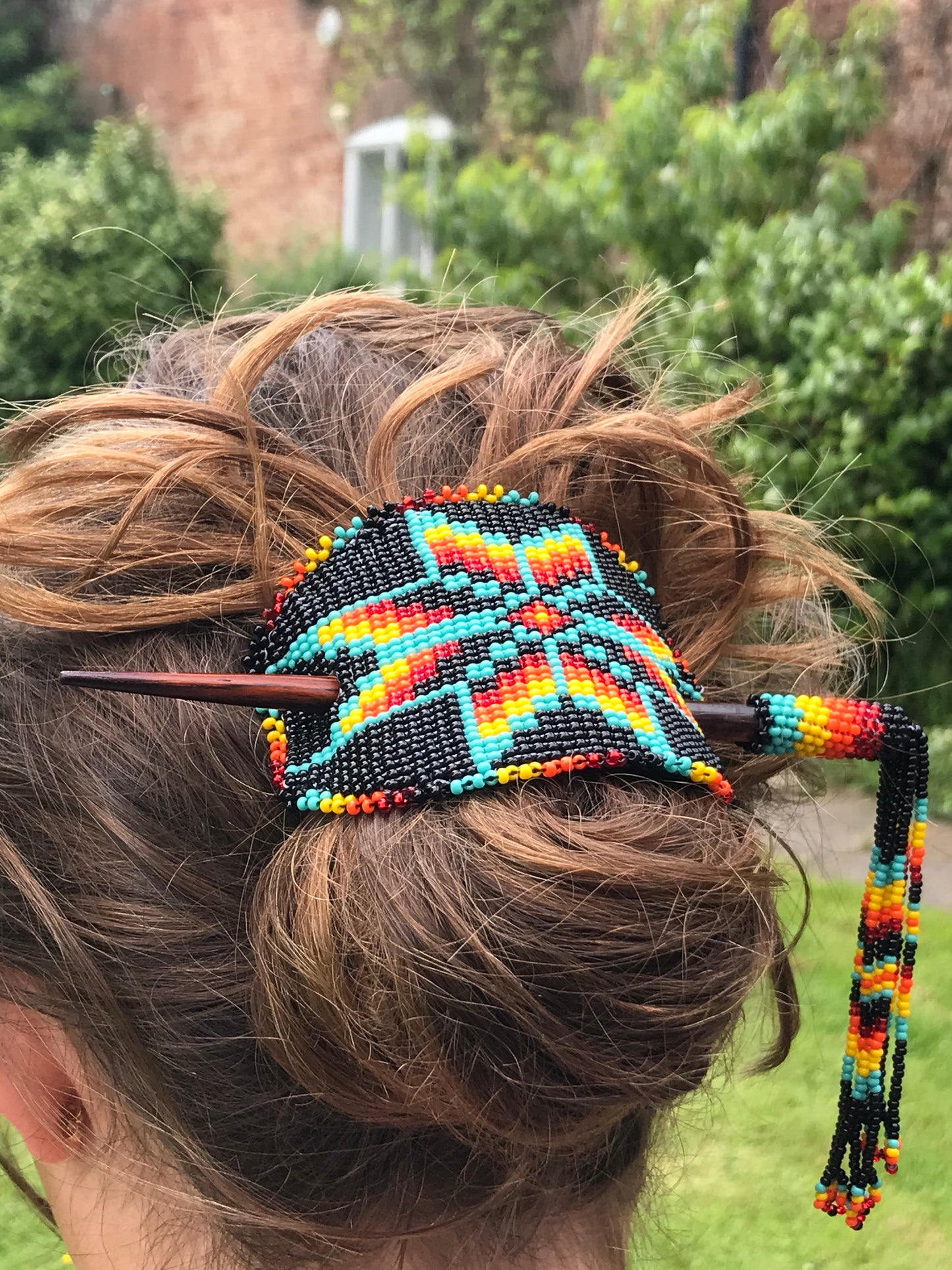 Beaded hair pin