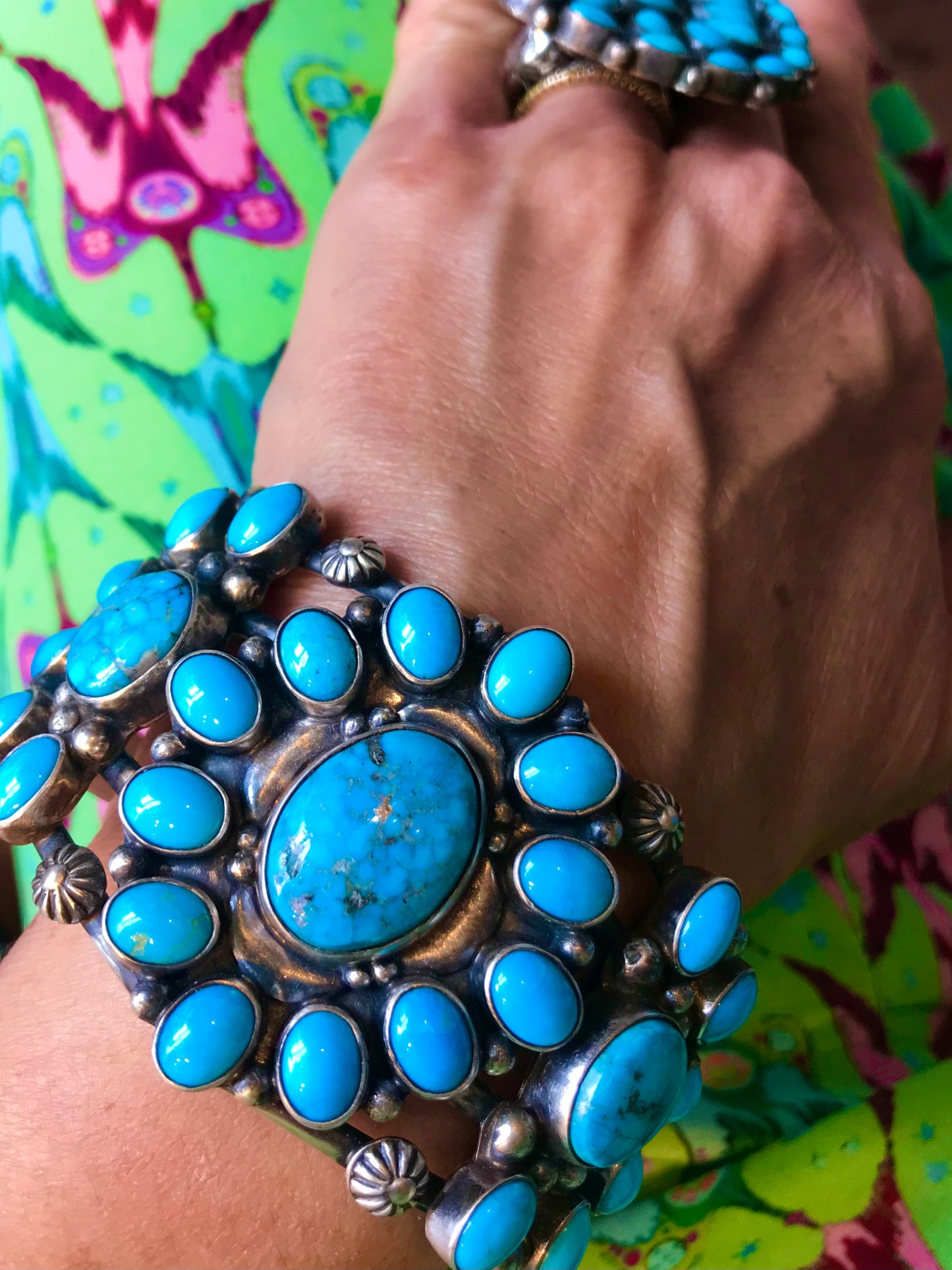 Amazing KINGMAN TURQUOISE Navajo turquoise bracelet