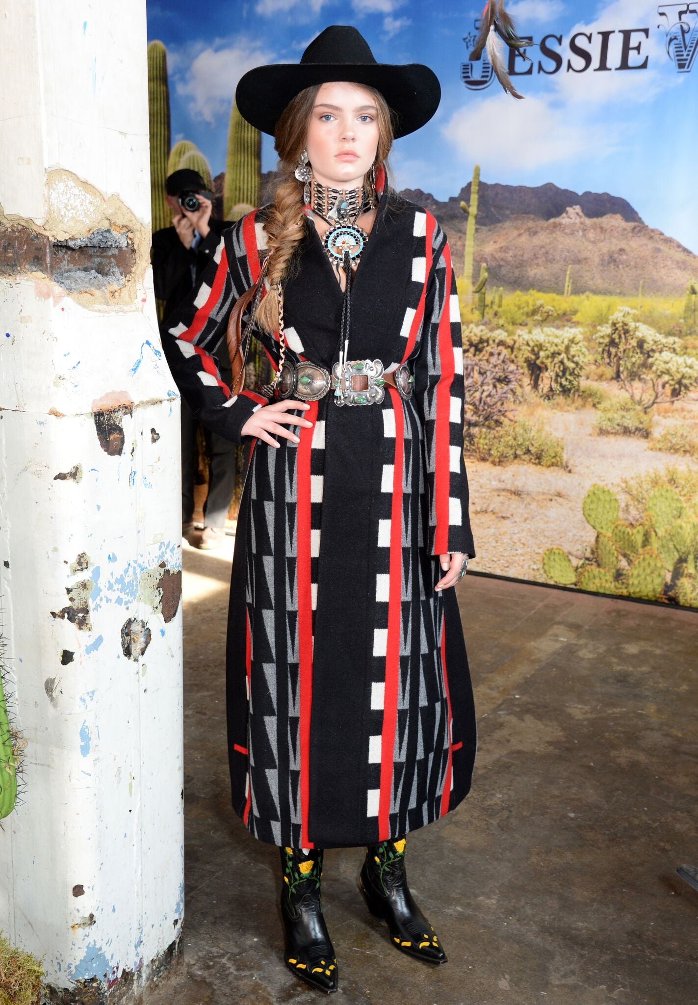 JESSIE WSTERN BLANKET COAT