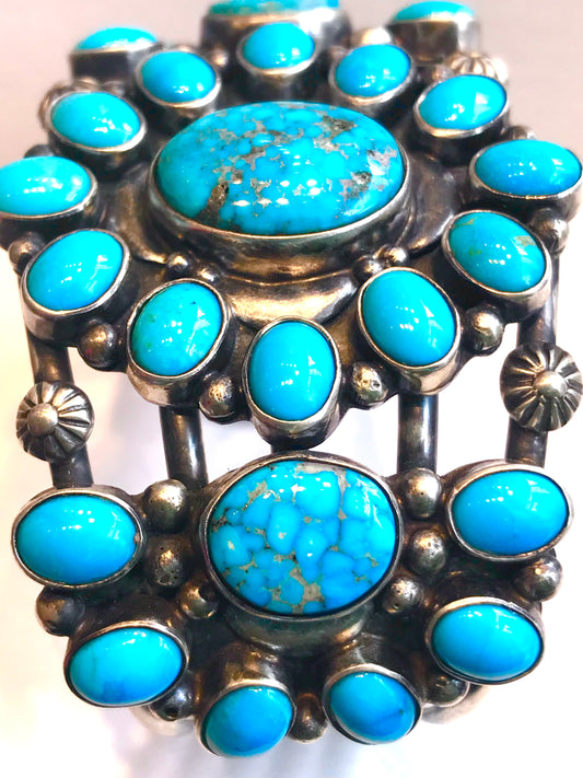 Amazing KINGMAN TURQUOISE Navajo turquoise bracelet