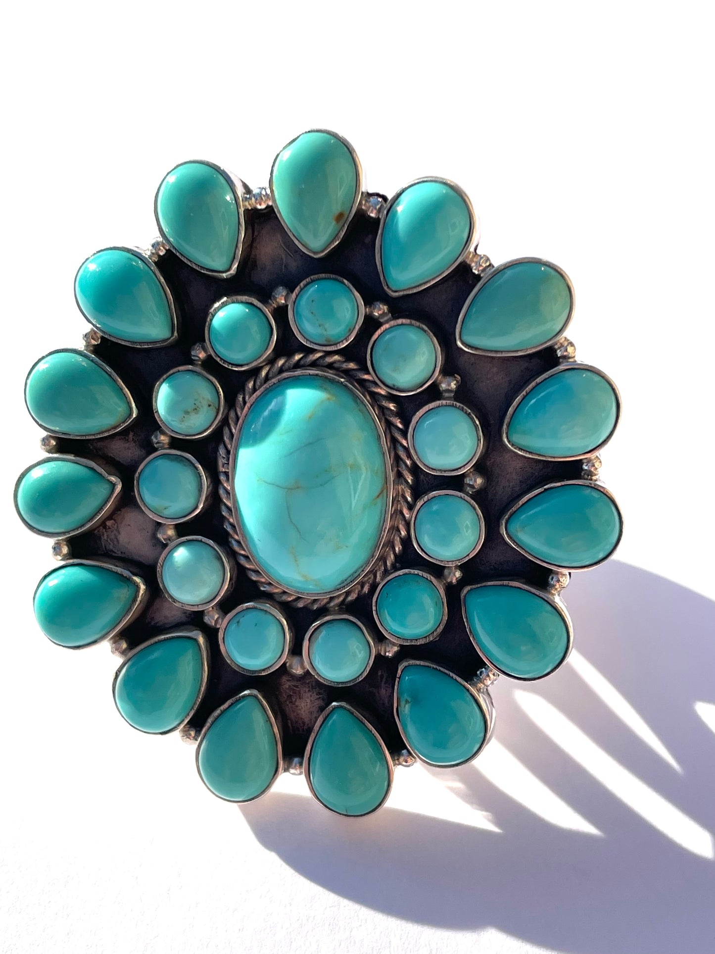 Stunning turquoise silver ring