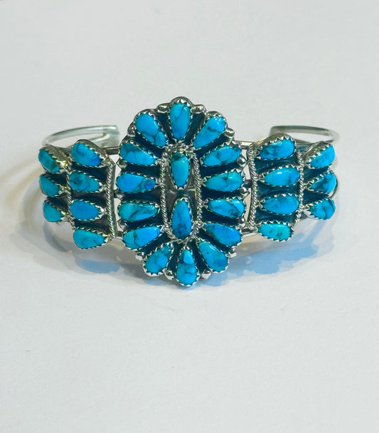 Beautiful turquoise cluster bracelet