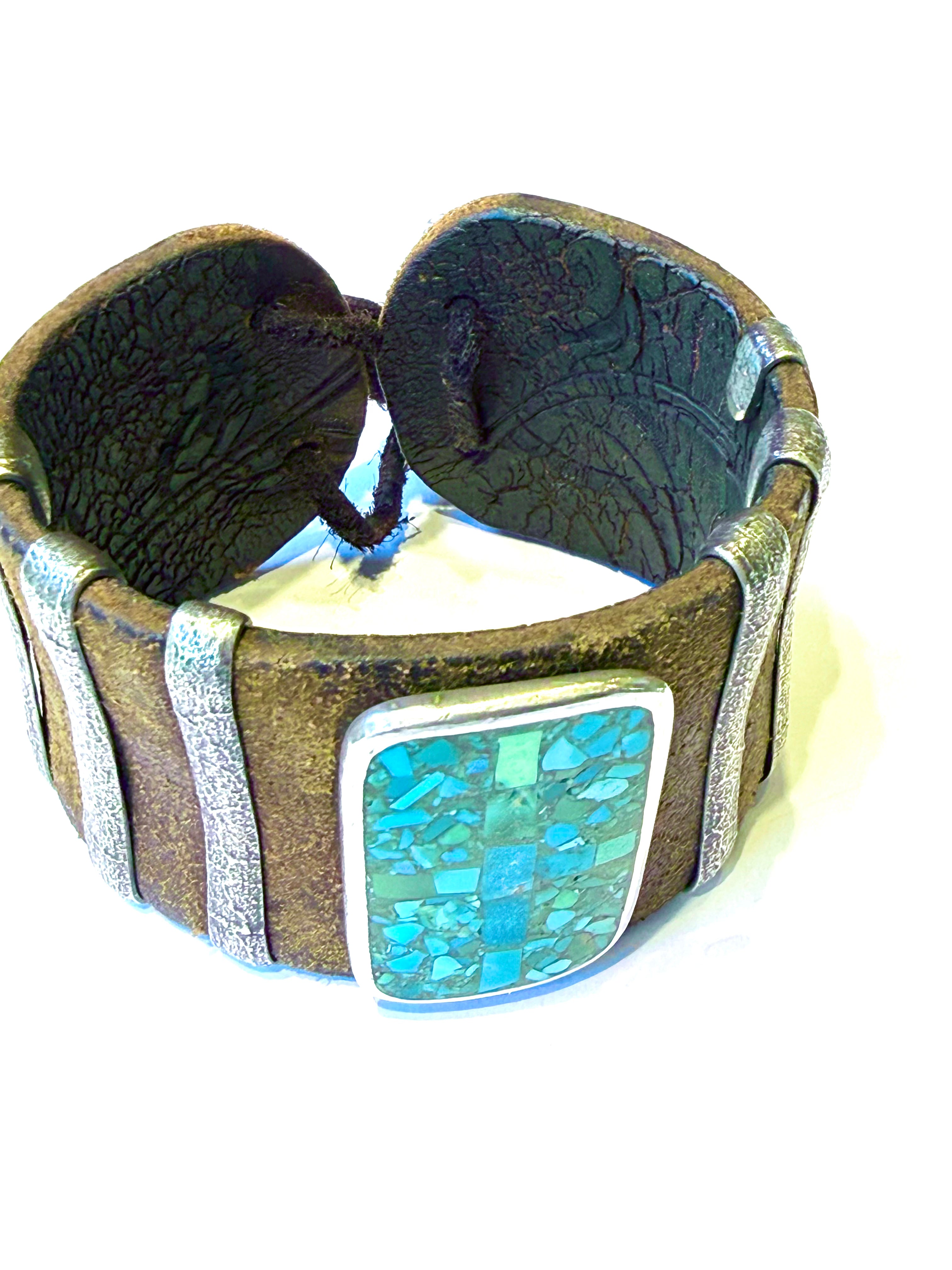 Navajo Tommy singer bracelet leather and sandcast