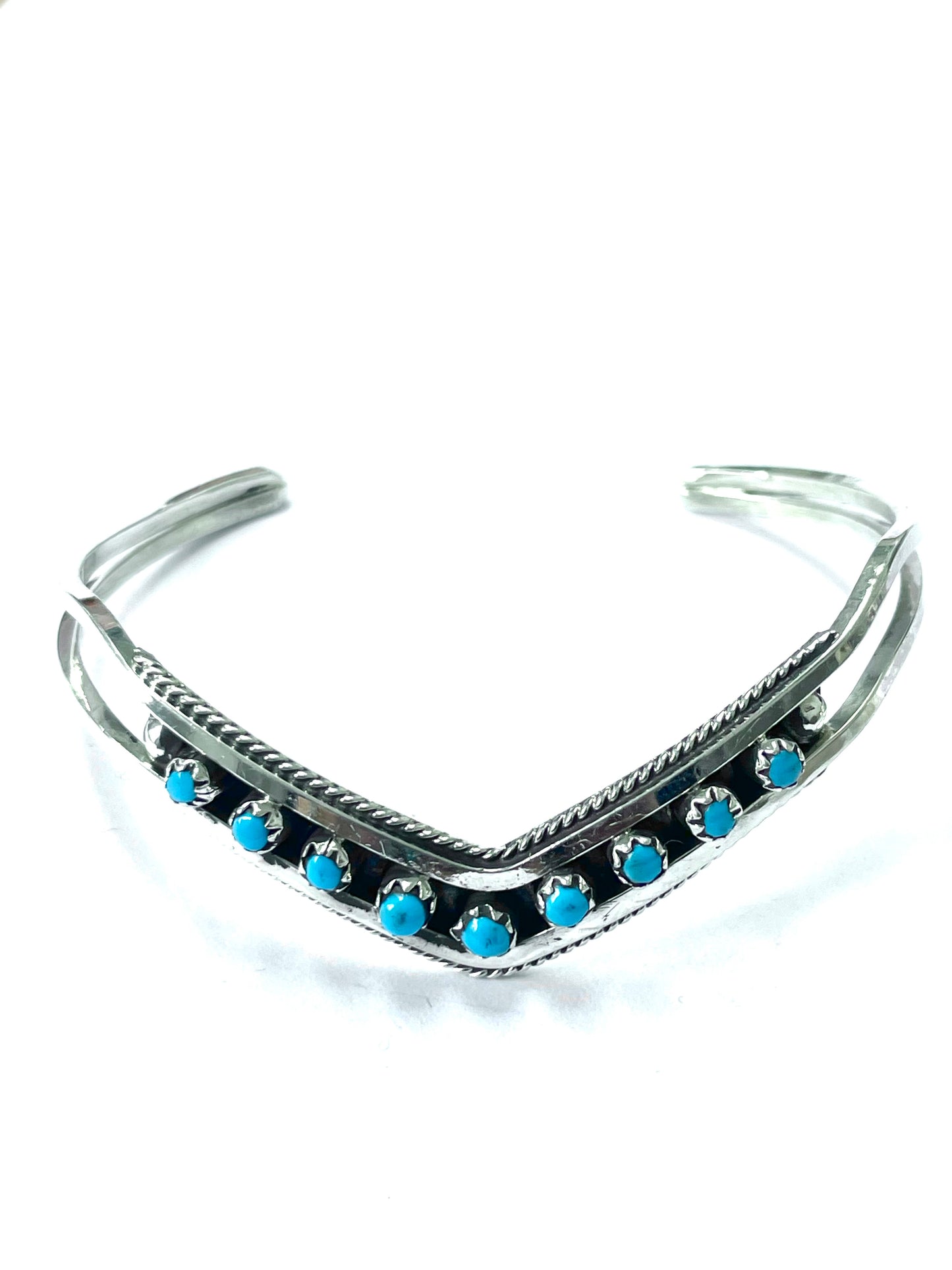 Zuni bracelet in v shape easy shape