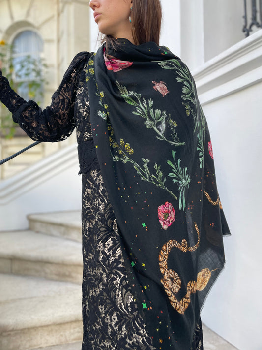 Black cashmere snake scarf