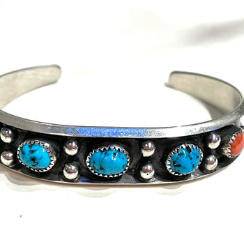 Navajo turquoise  bracelet with beautiful stones