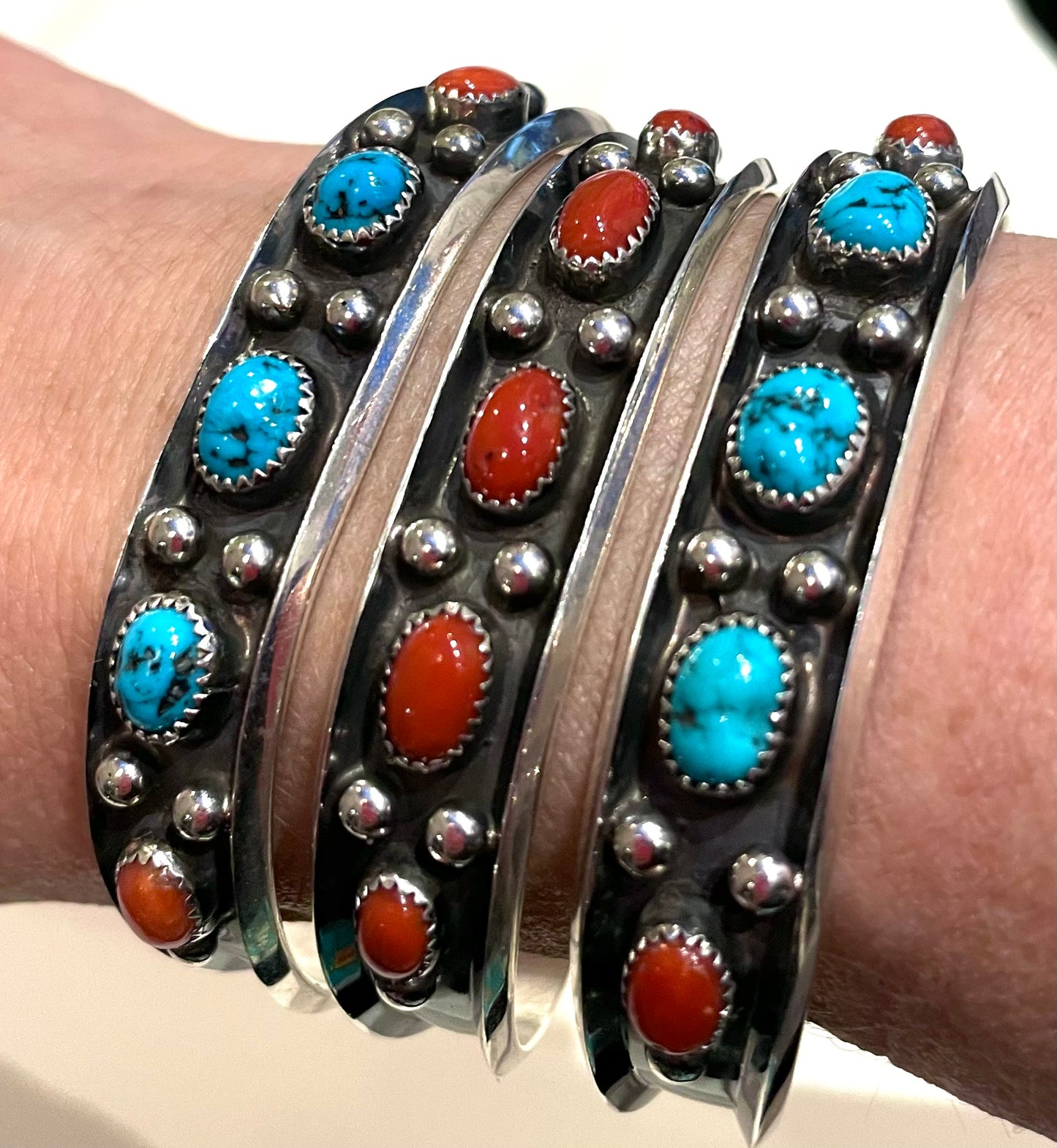 Navajo turquoise  bracelet with beautiful stones