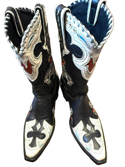 Hand embroidered cowboy boots