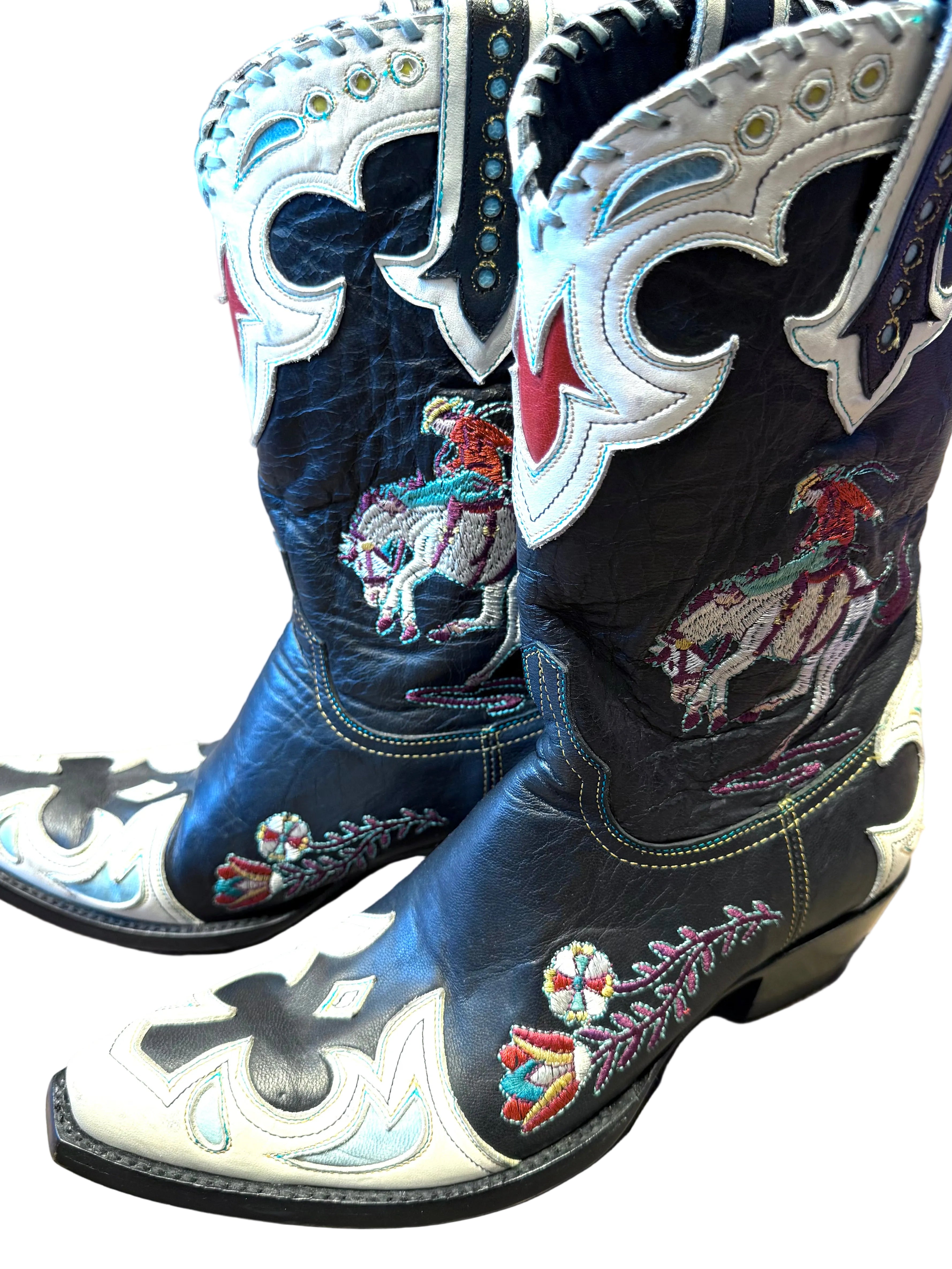 Hand embroidered cowboy boots