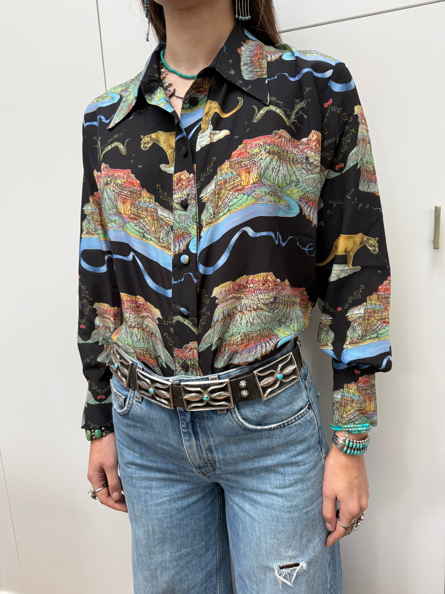Black mountain lion shirt silk