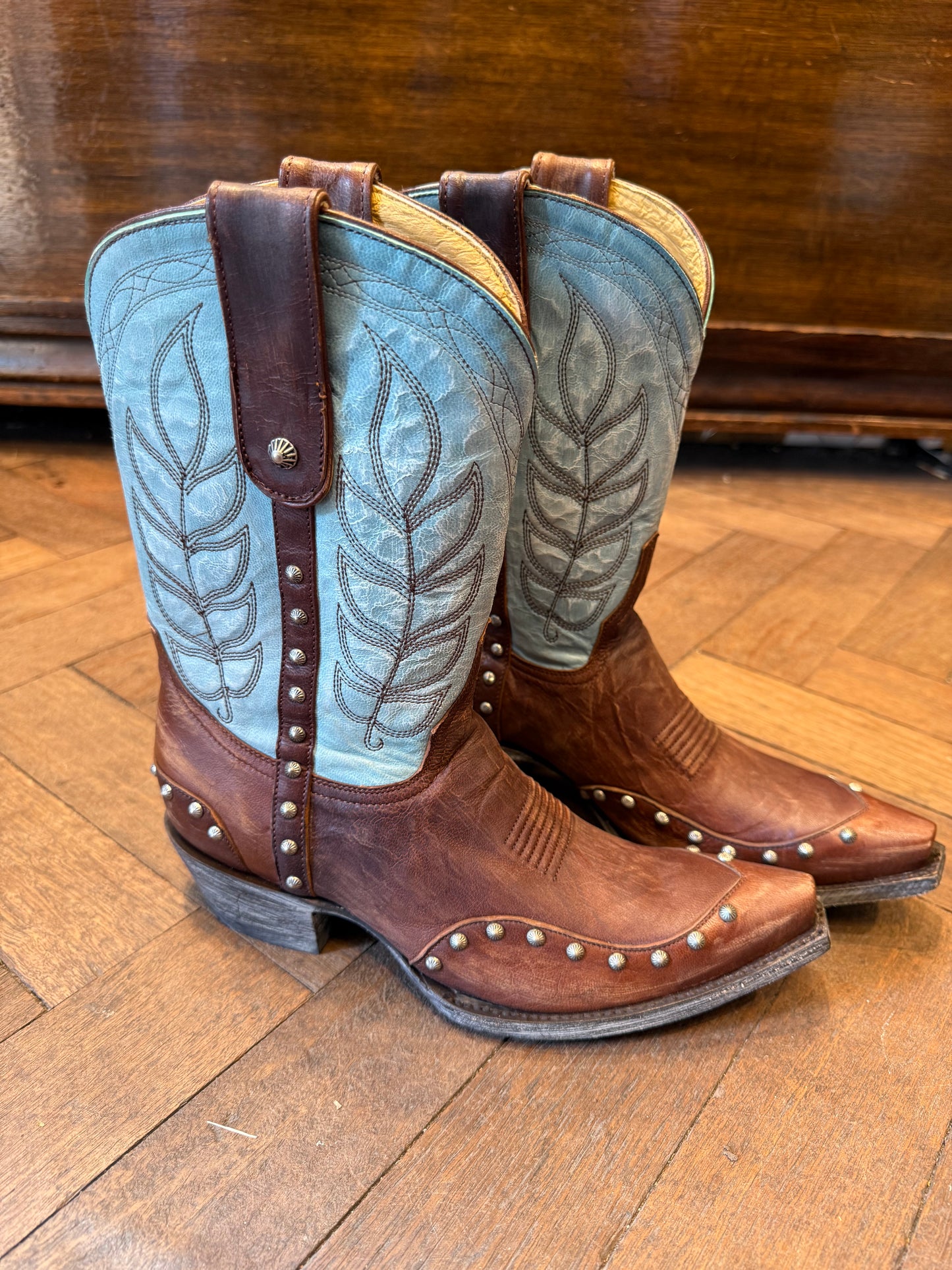 Short turquoise & brown Cowboyboots