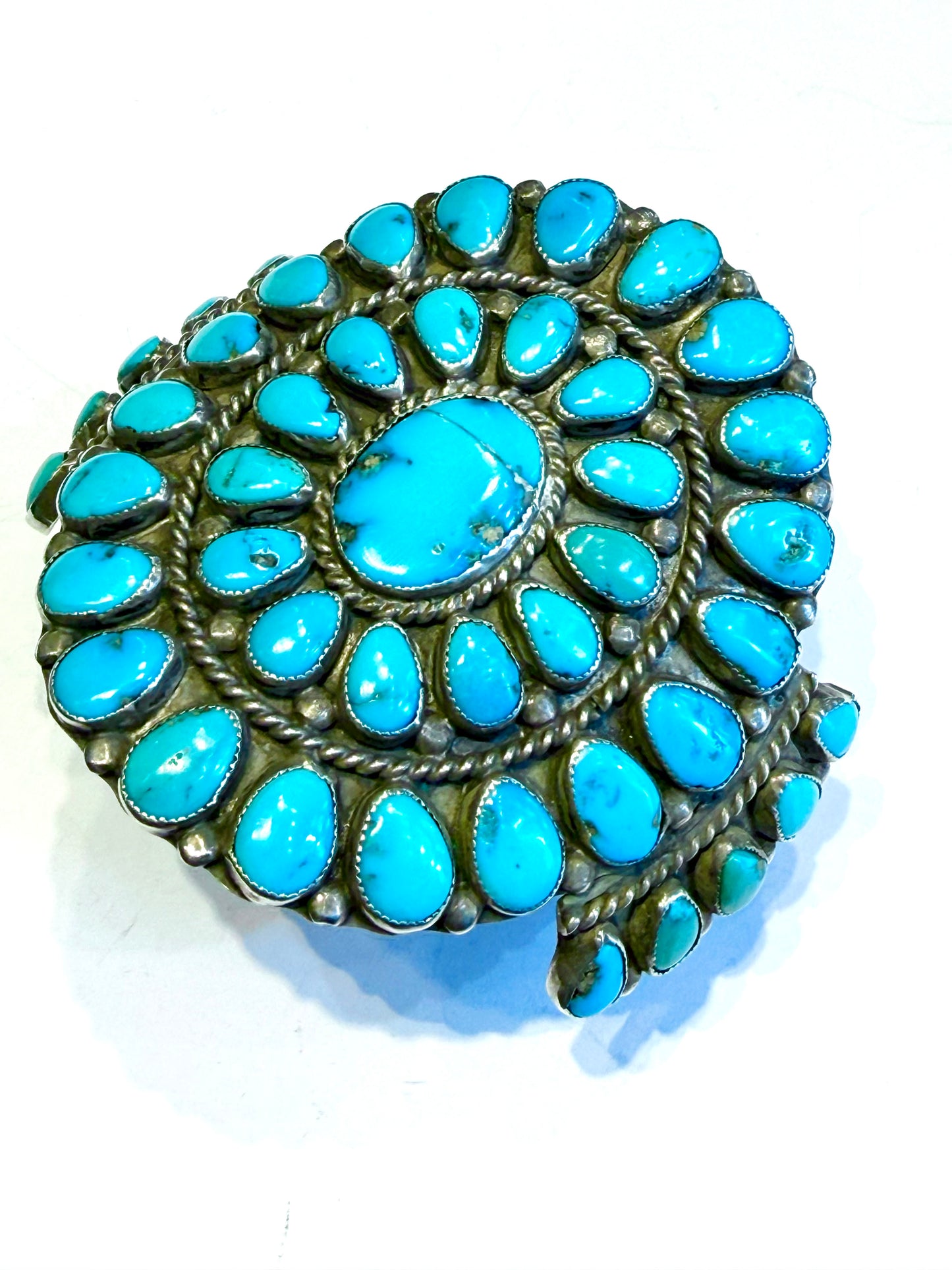 Beautiful vintage 1950s turquoise bracelet