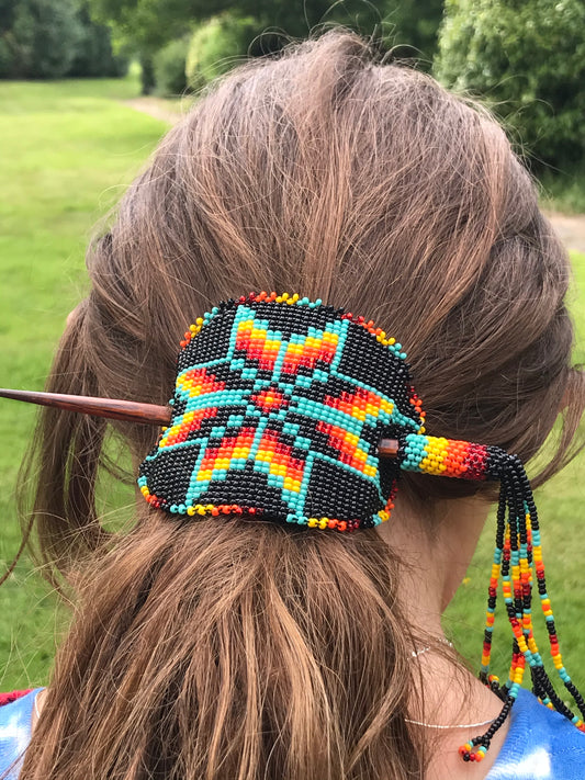 Beaded hair pin