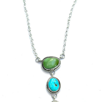Stunning 3 stone turquoise Navajo necklace
