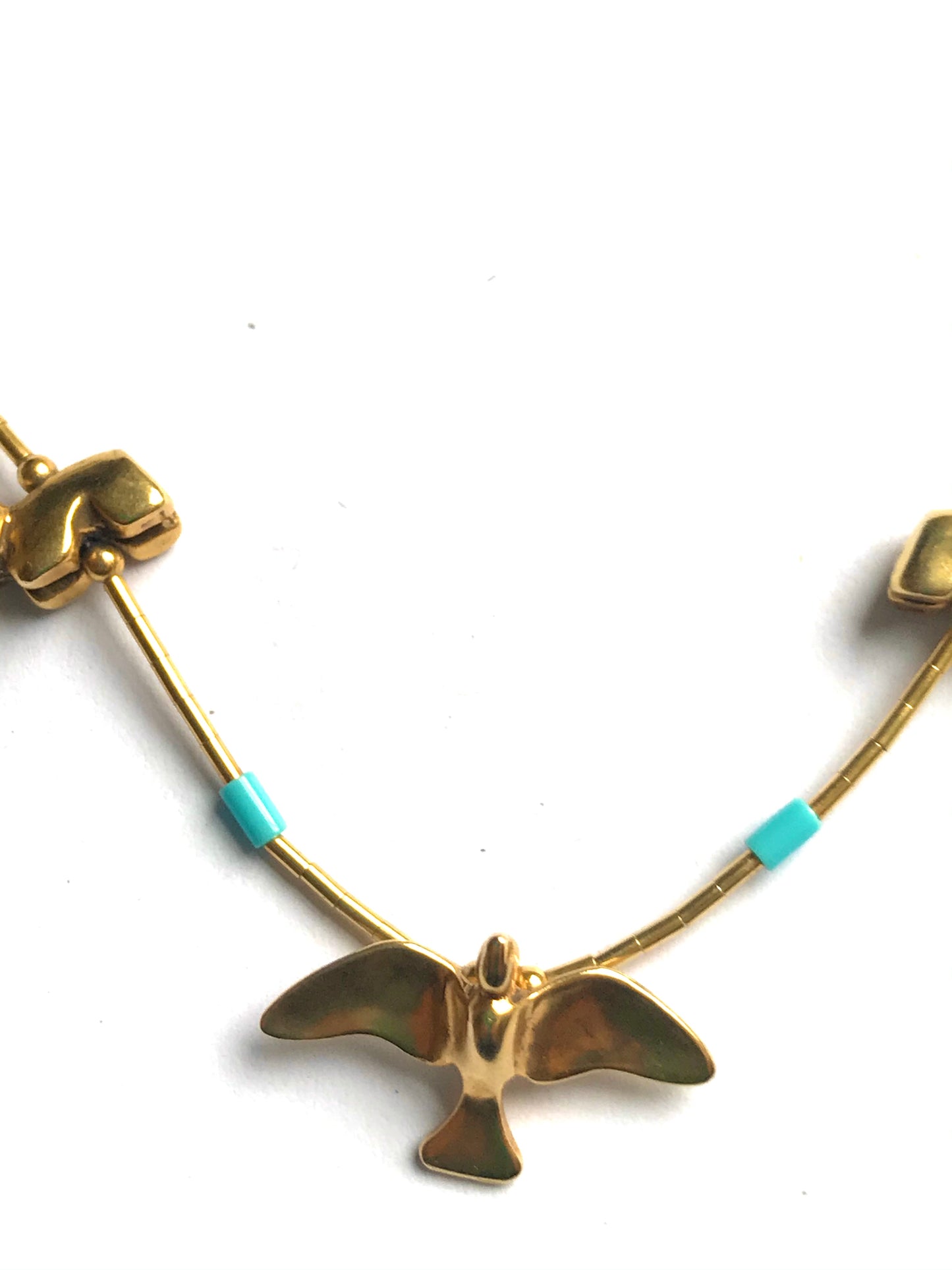 short 18 k power animal necklace short