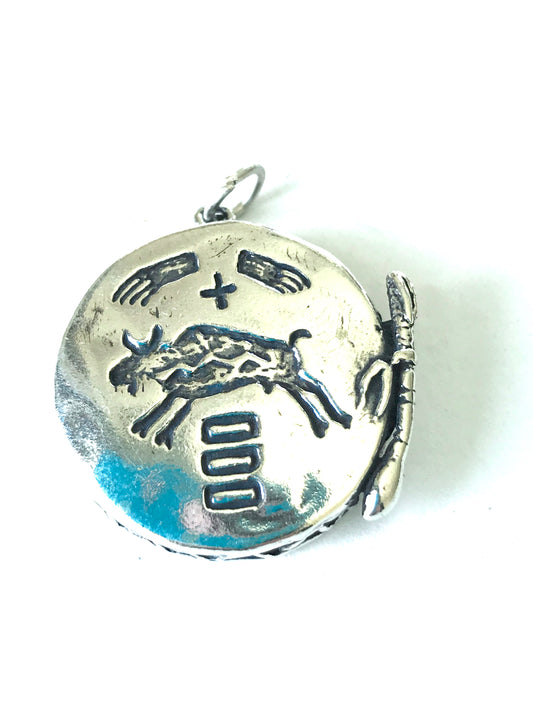 Medicine shield pendent / charm