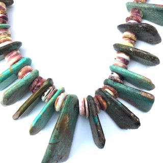 Vintage 1970s Santo Domingo long necklace