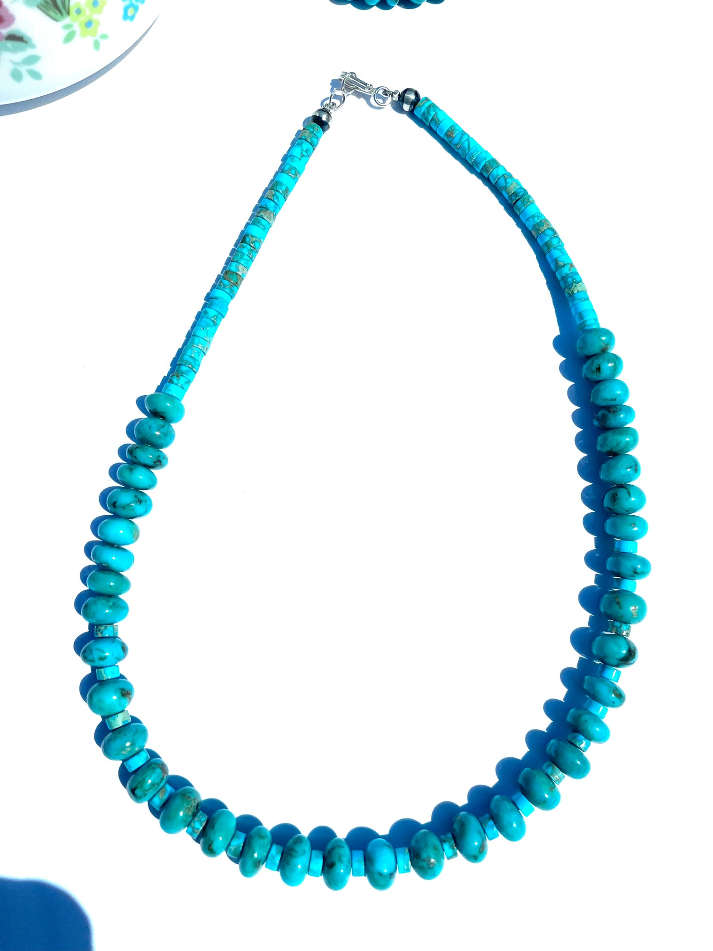 Turquoise necklace round stones