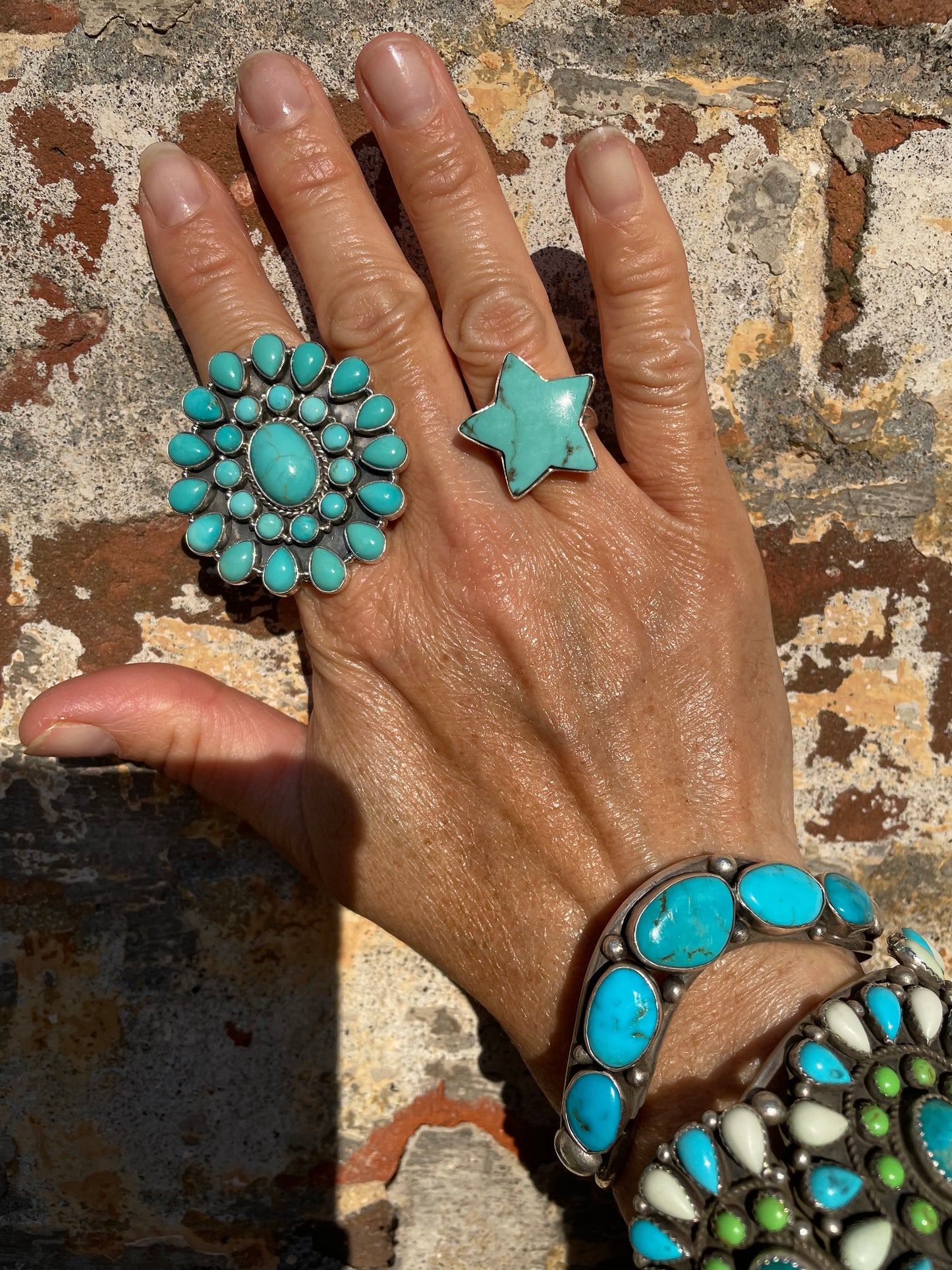 Stunning turquoise silver ring