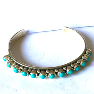 Stunning turquoise bracelet