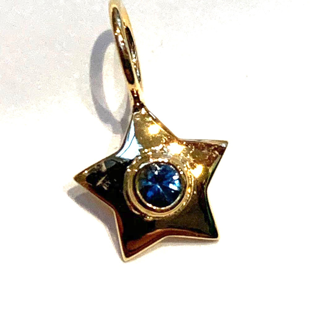 Jessie Western Mini solid 18!k gold stars